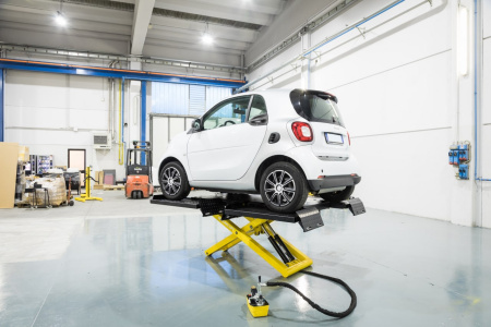 Rolling platform-lift